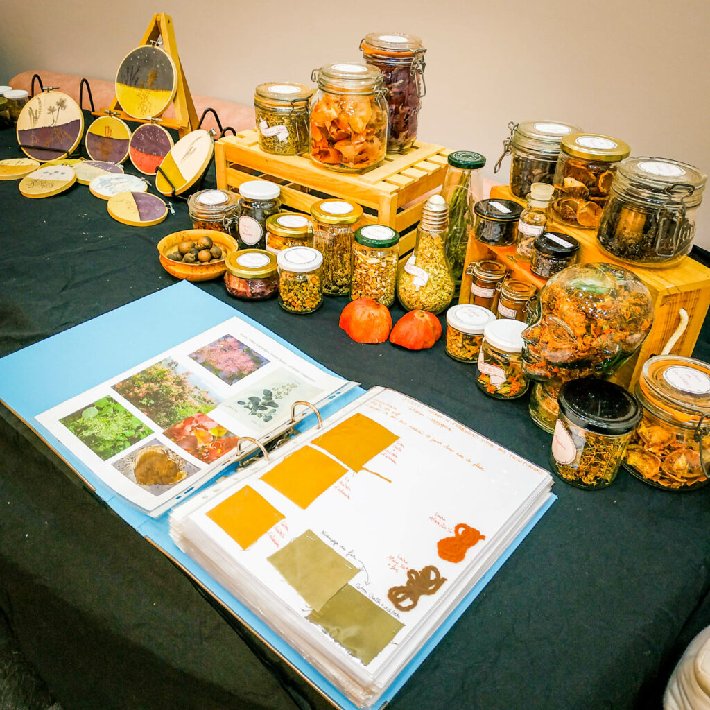 Exposition de plantes tinctoriales